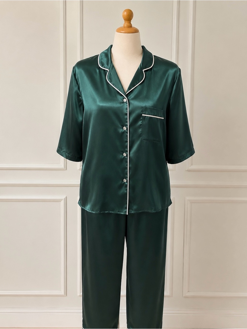 Silky Custom made polyester satin-style pajama set / loungewear 💚 size m-l